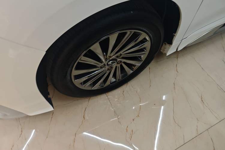 Used GAC Trumpchi M8 2021 Master Series 390T Ultimate Edition Left Front Wheel Hub