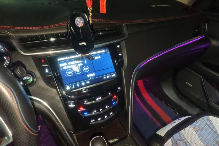 Used Cadillac XTS 2018 28T Tech Edition Audio And AC Panel