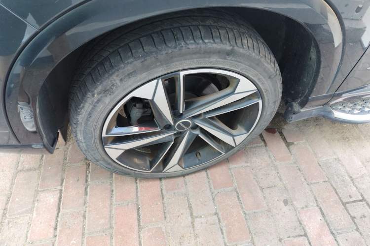 Used Roewe RX5 MAX 2022 2.0T Automatic Zhiwei Zunrong Edition
