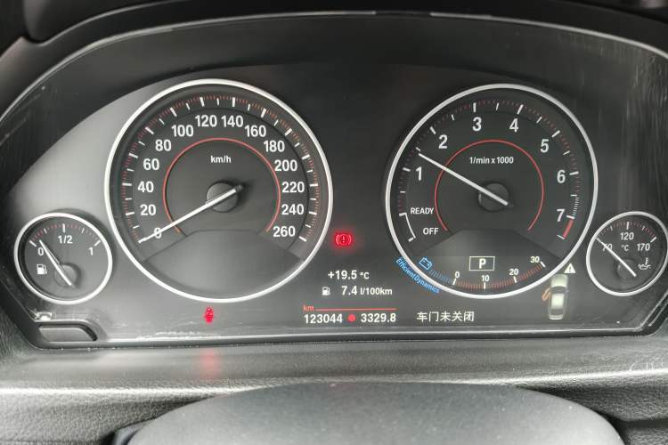 Used BMW 3 Series 2015 316Li Fashion Model