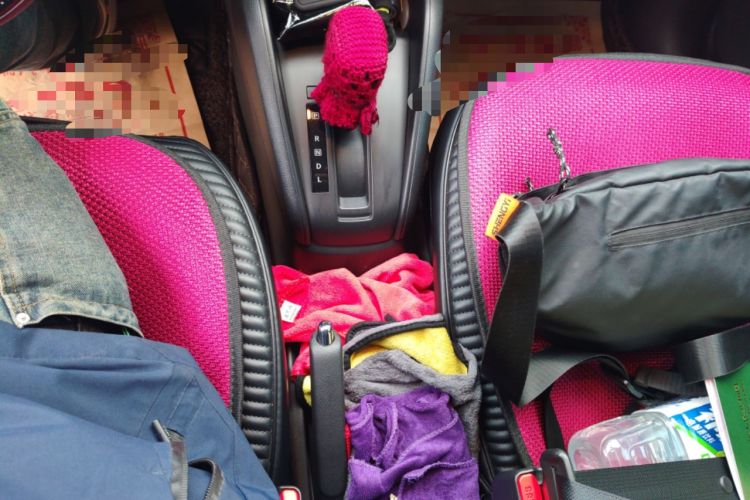 Used Nissan Kicks 2017 1.5L CVT Cool Enjoy Edition Gear Lever