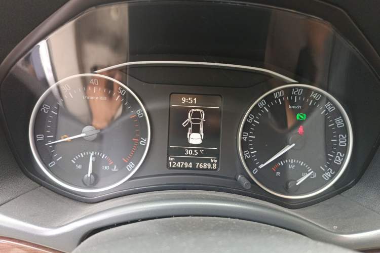 Used Skoda Octavia 2010 1.4TSI DSG Elegance Edition Instrument Cluster