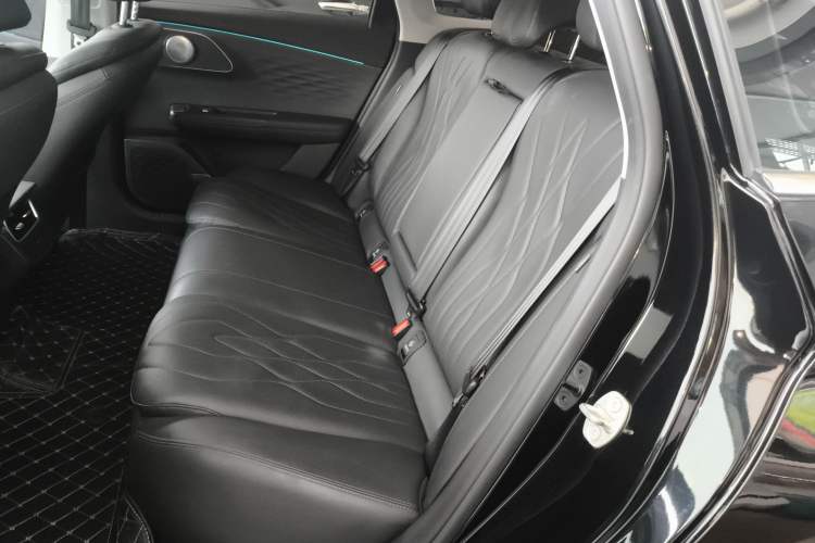 Used Chery Fengyun A8L 2025 1.5 TGDI 145 km Luxury Version