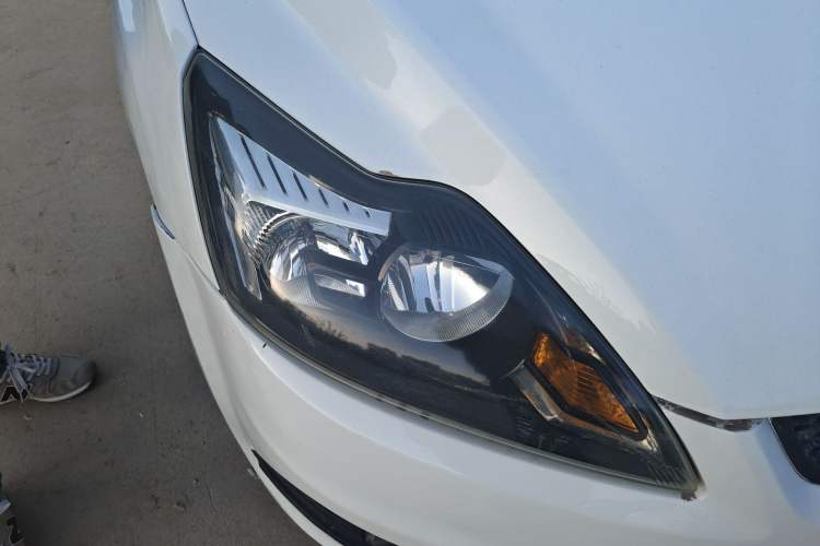 Used Ford Focus 2013 Hatchback Classic 1.8L Automatic Millionth Anniversary Edition
