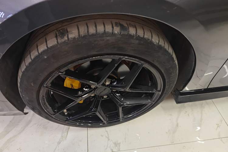 Used GAC Trumpchi EMPOW 2021 270T DCT J16 Version Left Front Wheel Hub