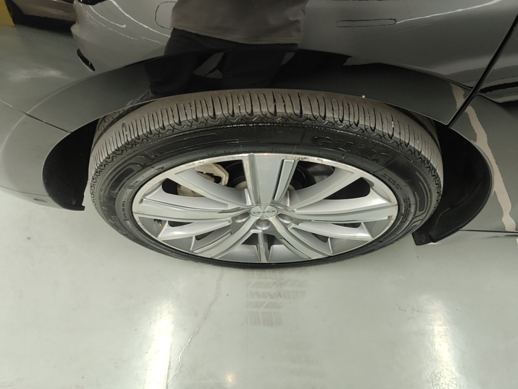 Zeekr 001 2023 ME Edition 100 kWh — снимка 11