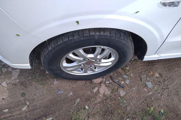 Used Wuling Hongguang 2019 1.5L S Comfort Edition China VI LAR