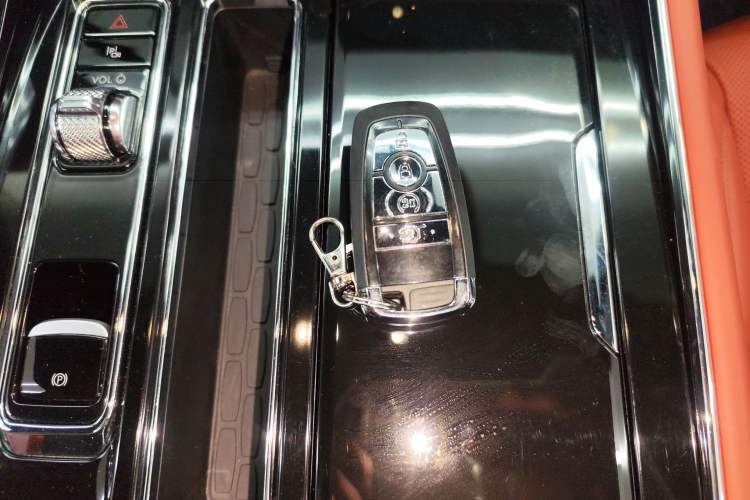 Used Lincoln Aviator 2024 3.0T V6 All-Wheel-Drive Elegance Edition Six Seats