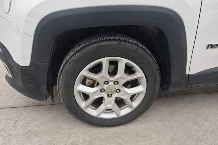 Used Jeep Renegade 2017 180T Automatic High-Energy Version
