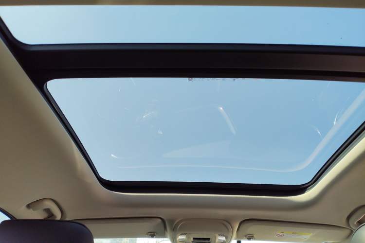 Used Buick Envision 2022 Encore Plus 652T Five-Seat Luxury Model