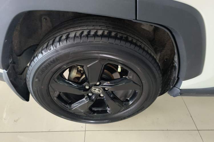 Used Toyota RAV4 2020 Dual-Engine 2.5L E-CVT 4x4 Elite PLUS Edition
