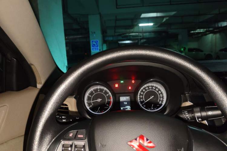 Used Suzuki Kizashi 2011 2.4L Two-Wheel Drive Manual Standard Edition
