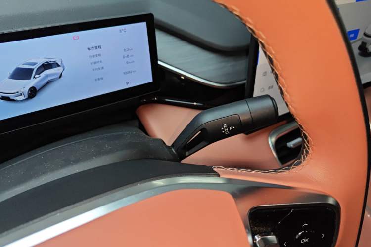 Used Geely Galaxy L6 2025 EM-i 140km Starship Edition