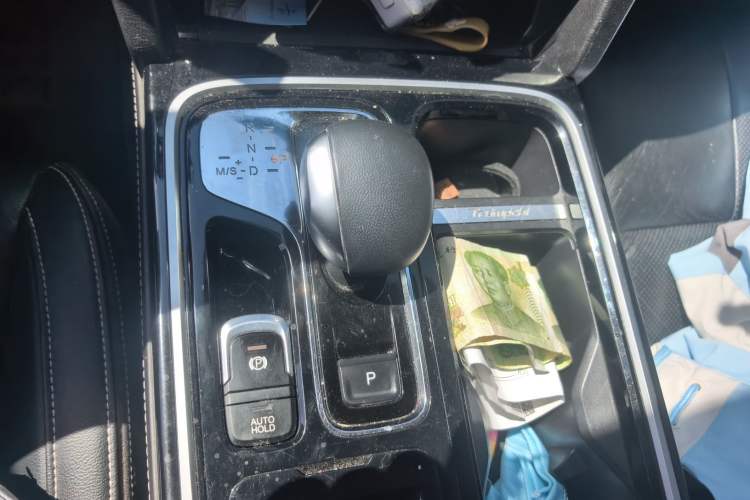 Used GAC Trumpchi GS8 2020 GS8S 390T Two-Wheel Drive Luxury Smart Connectivity Version Gear Lever