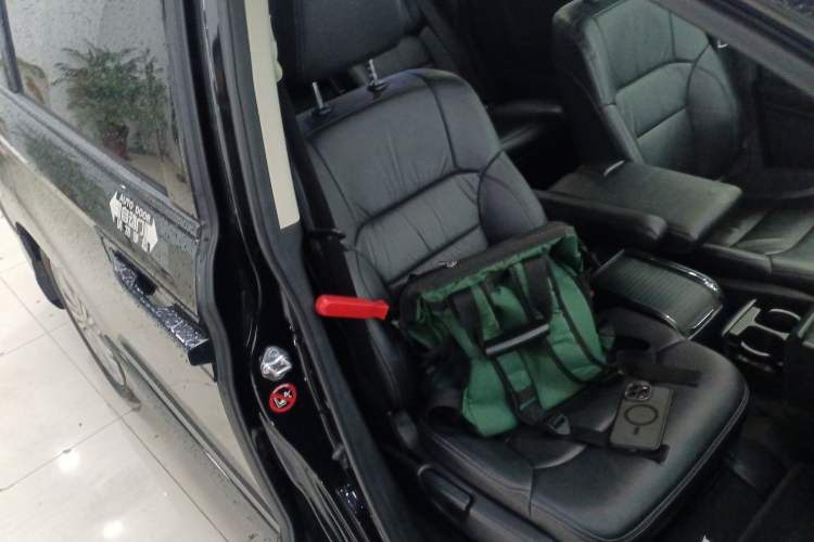 Used Honda Elysion 2016 2.4L Supreme Edition Right Front Seat