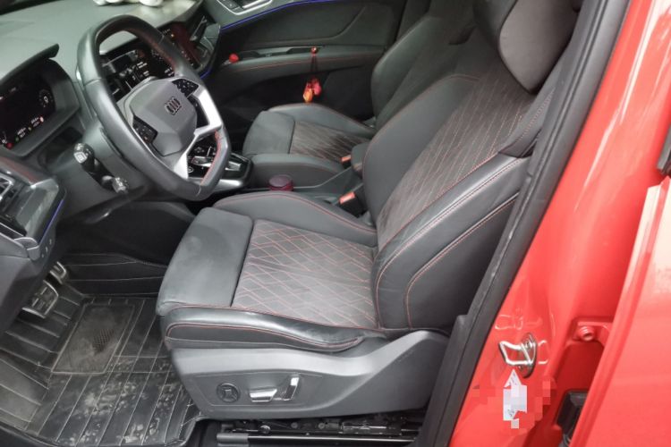 Used Audi Q5 e-tron 2022 50 e-tron quattro edition one Artistic Collection Edition Left Front Seat