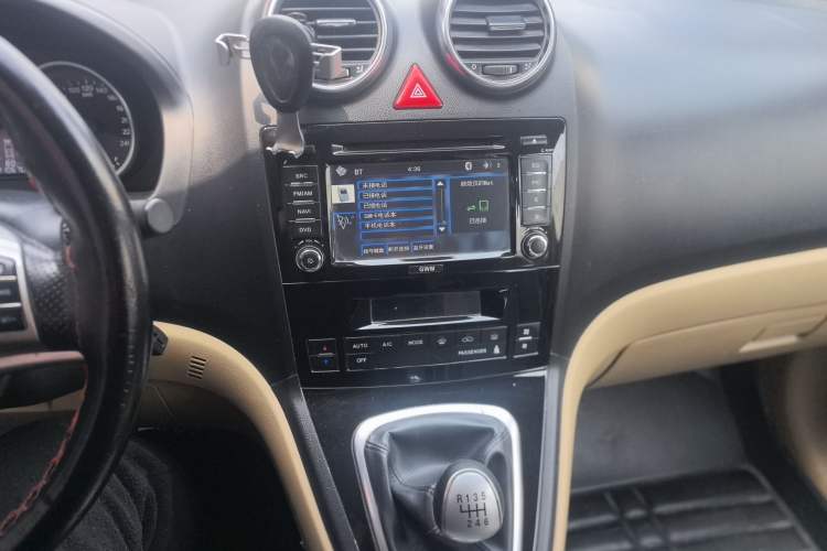 Used Haval H6 2012 1.5T Manual Two-Wheel Drive Prestige Version