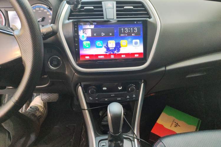 Used Suzuki S-Cross 2014 1.6L CVT Two-Wheel Drive Elite Version
