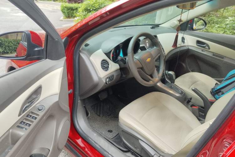 Used Chevrolet Cruze 2015 1.5L Classic SE AT
