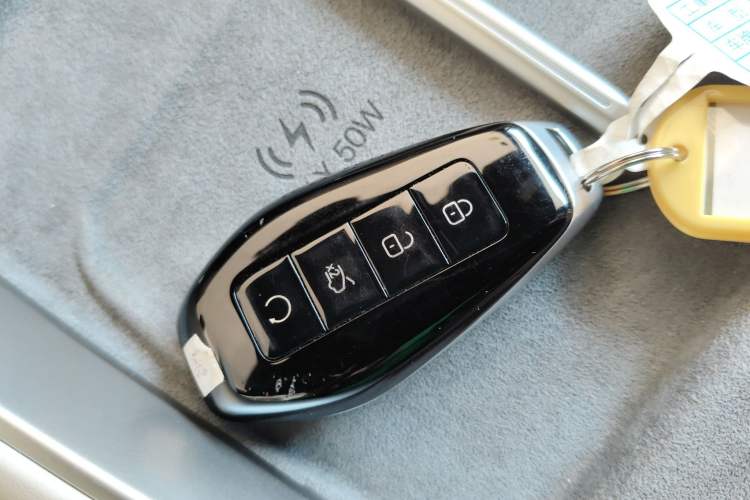 Used Denza Z9 2024 630 km All-Wheel Drive Max Version