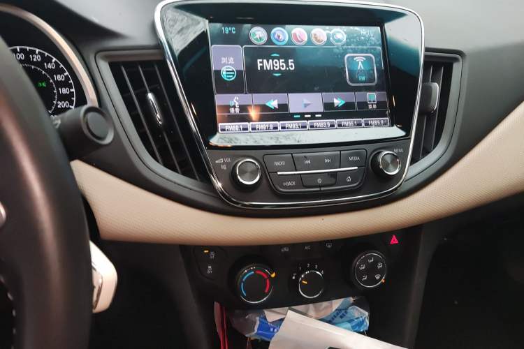 Used Chevrolet Monza 2020 320 Automatic Enjoyment Edition