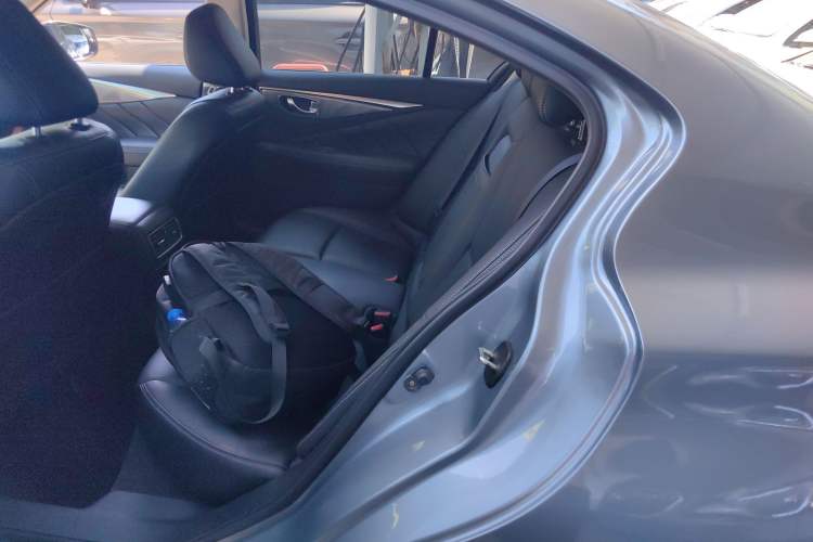 Used Infiniti Q50 2014 2.0T Luxury Edition