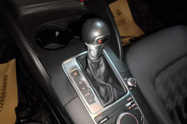 Used Audi A3 2016 Limousine 35 TFSI Ambition Edition
