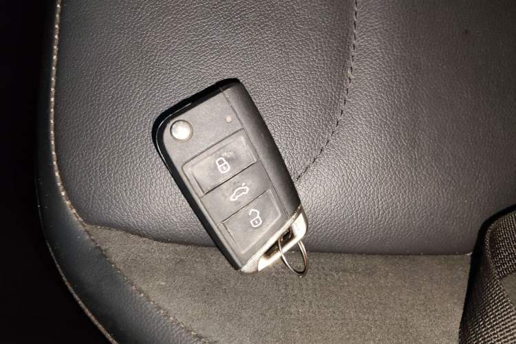 Used Volkswagen Tiguan L 2021 330TSI Automatic Two-Wheel Drive R-Line Enhanced Edition Vehicle Key