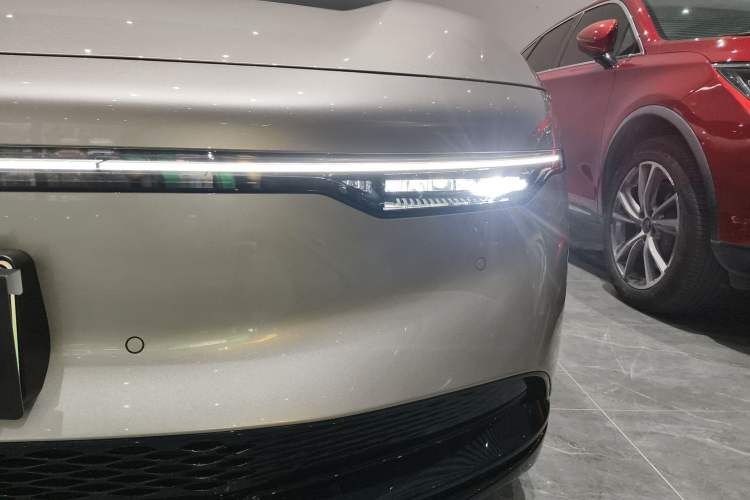 Used Zeekr 007 2024 Rear-Drive Enhanced Version 75 kWh
