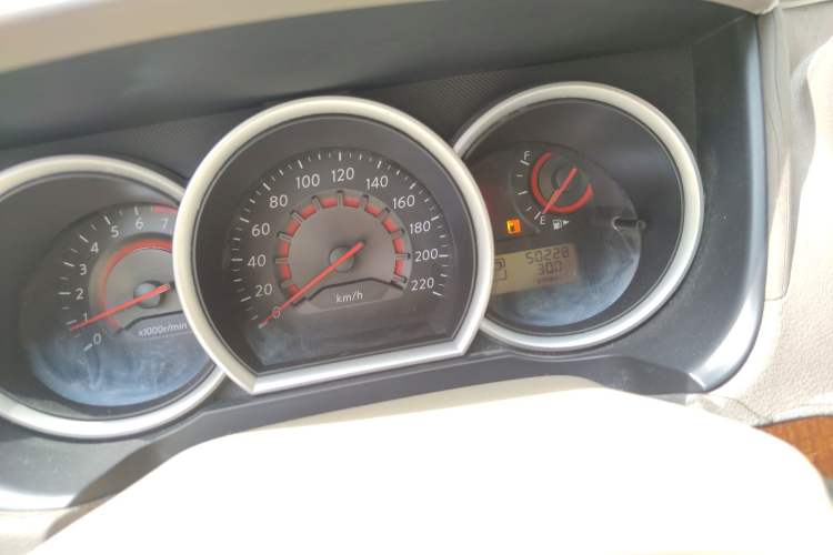 Used Nissan Sylphy 2009 1.6XL Automatic Luxury Sunroof Edition Odometer Close Up