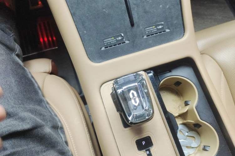 Used Hima AITO M7 2024 1.5T Rear-Drive Plus Version 5 Seats
