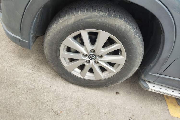 Used Mazda CX-5 2015 2.0L Automatic Two-Wheel Drive Urban Version Exterior 4