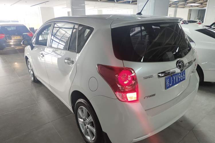 Used Toyota Verso 2014 Starlight 180E CVT Elite Edition
