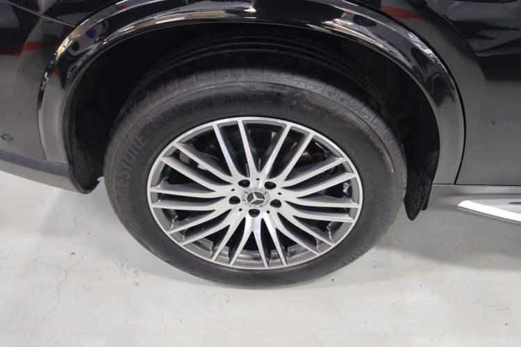 Used Mercedes-Benz GLC 2023 Refreshed GLC 300 L 4MATIC Dynamic Edition 5 Seats
