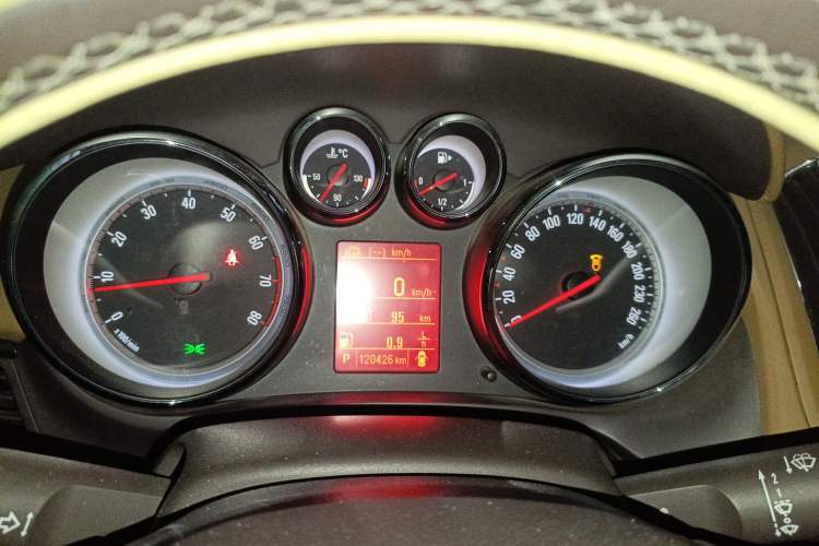Used Opel Zafira 2013 1.4T Seven-Seater Luxury Model Instrument Cluster