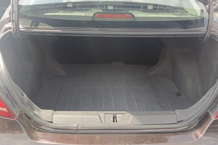 Used Geely Auto Emgrand 2016 Sedan 1.5L CVT Upward Version Trunk