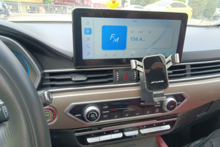 Used JETOUR X70 2024 1.5T DCT Glory PRO 7-Seater Audio And AC Panel