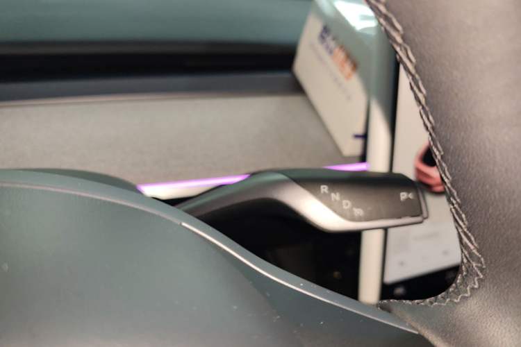 Used Tesla Model Y 2024 Rear-Wheel-Drive Version Gear Lever