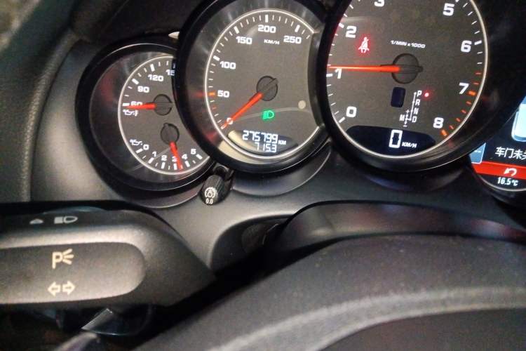 Used Porsche Cayenne 2014 Cayenne Platinum Edition 3.0T