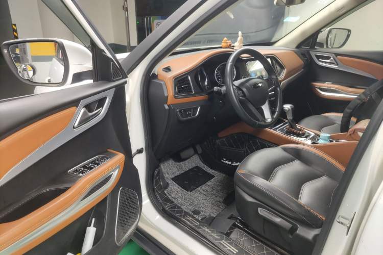 Used Zotye T300 2017 1.5T CVT Luxury Model
