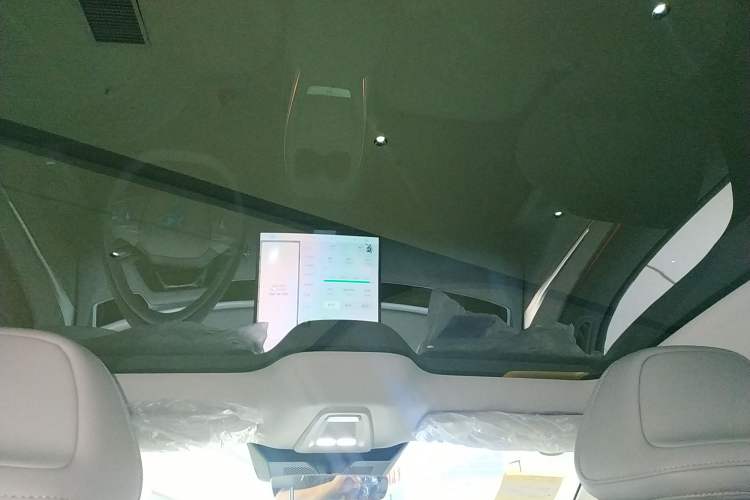 Used XPeng MONA M03 2025 515 Long-Range Plus Headliner