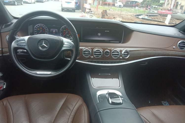 Used Mercedes-Benz S-Class 2016 S 320 L Business Model
