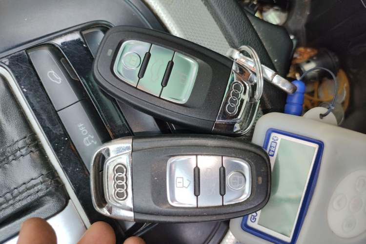 Used Audi Q5 2017 40 TFSI Technology Edition Vehicle Key