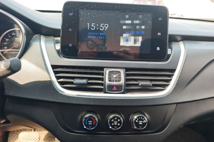 Used Baojun 730 2019 1.5T CVT Fashion Model 7 Seats China VI Emission Standard
