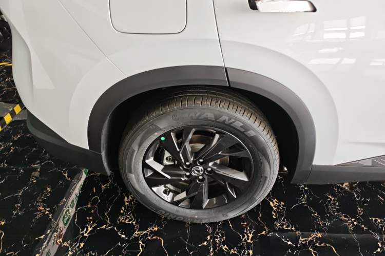 Used Dongfeng Aeolus SKY EV01 2025 530 km AIR Elite Edition