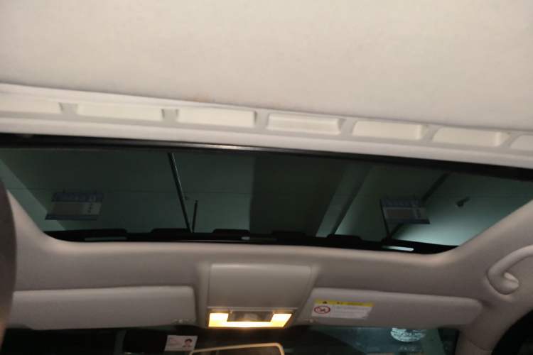 Used Volkswagen Lavida 2013 Restyled Classic 1.6L Manual Comfort Edition
