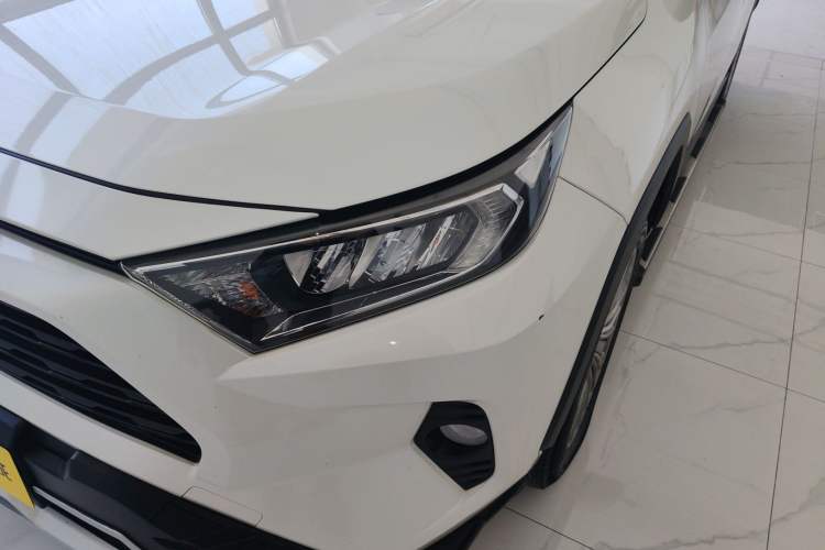 Used Toyota RAV4 2020 2.0L CVT Two-Wheel Drive Fashion PLUS Edition