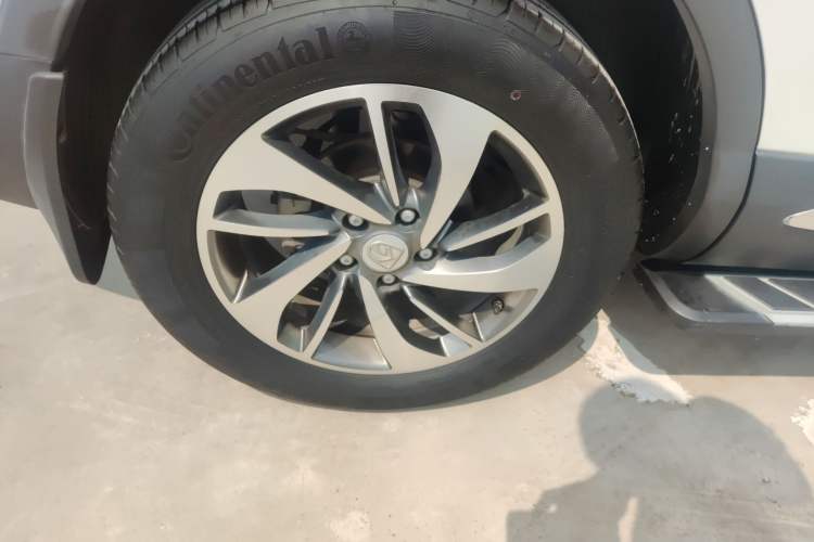 Used Baojun 560 2016 1.8L iAMT Luxury Model Right Rear Wheel Hub