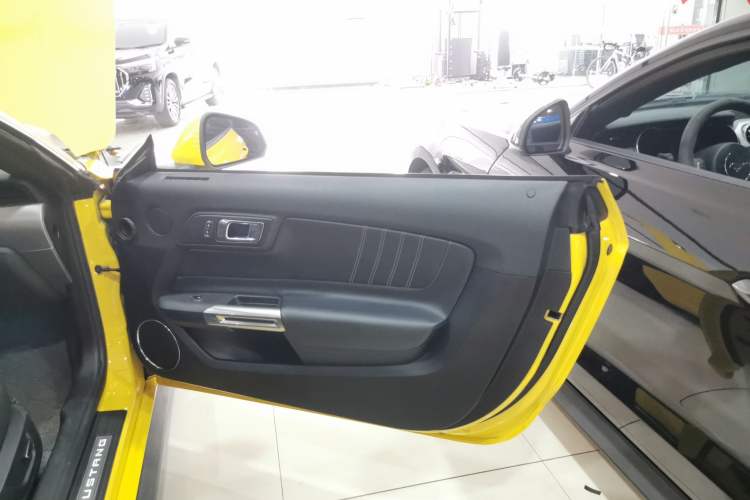 Used Ford Mustang 2018 2.3L EcoBoost
