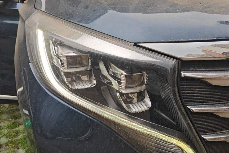 Used GAC Trumpchi M8 2020 390T Deluxe Edition Right Front Headlight